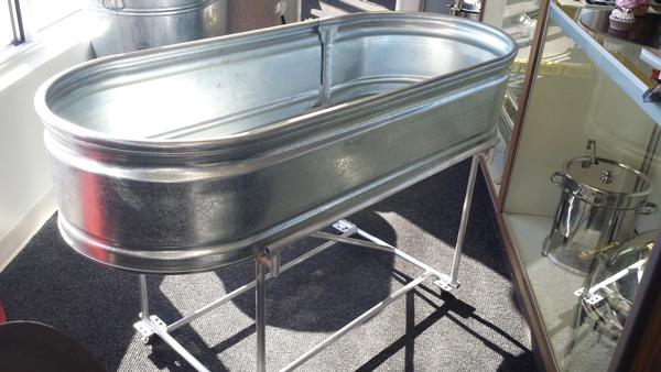 Classic Events And Parties, Round Beverage Cooler Tubs On Wheels